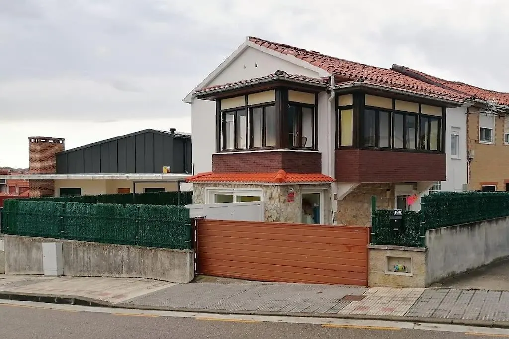 Holiday home Alojamiento Tresdiva Villa El Astillero